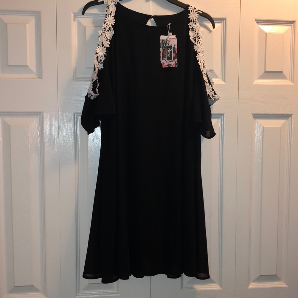Aofur black dress size Large